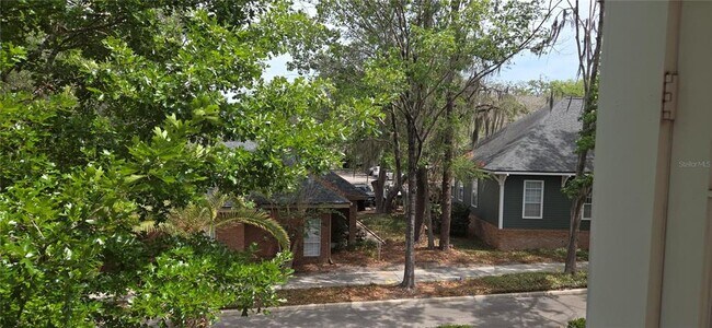 Building Photo - 5323 SW 91st Terrace