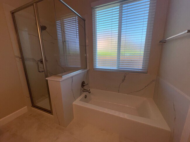 Building Photo - 798 Shannon Dr