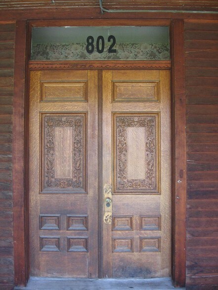 Building Photo - 802 Grand Ave