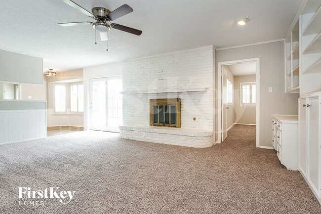 Building Photo - 1424 Wreyhill Dr