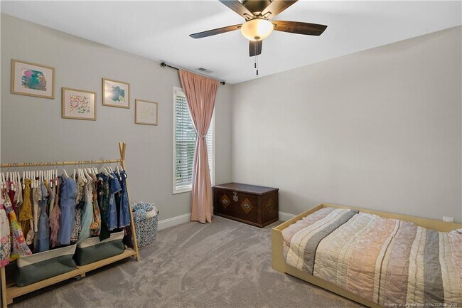 Building Photo - 852 Micahs Way N