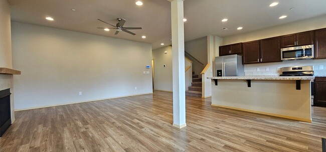 Building Photo - 1044 Magnuson Way