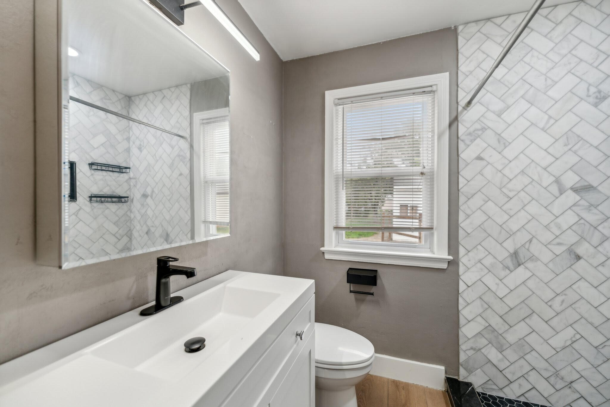 main floor bathroom - 1639 Harwich Rd