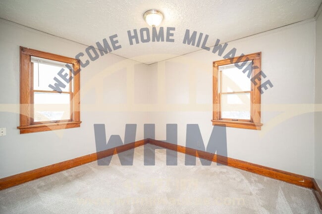 Building Photo - 2904 N 55th St