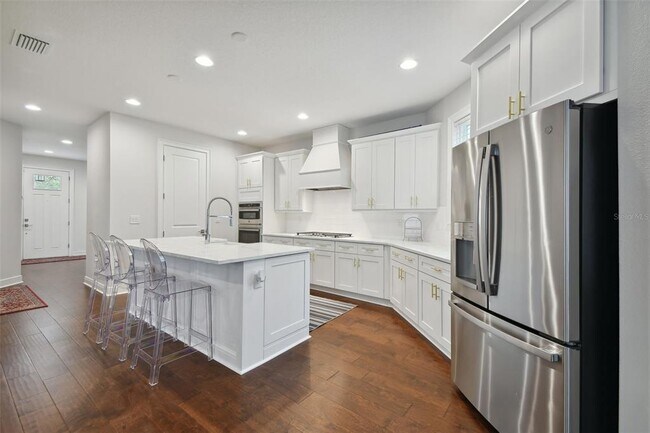 Building Photo - 5700 Interbay Blvd