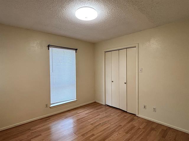 Building Photo - 2107 Botts Dr