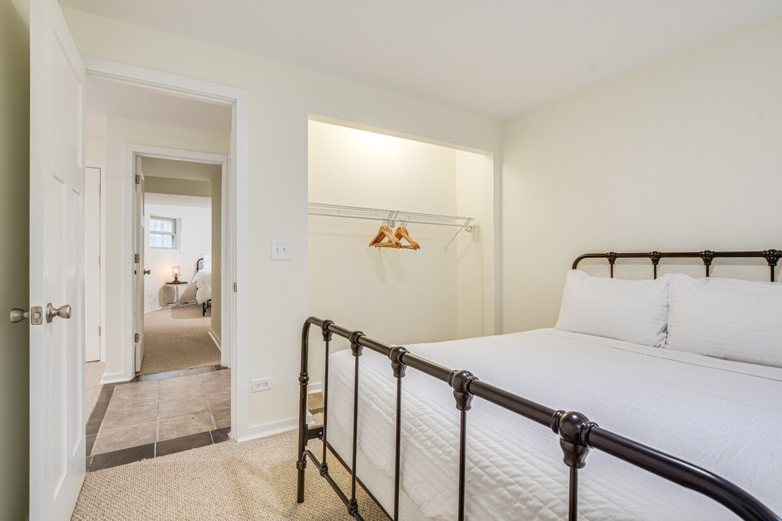 Building Photo - 3975 S Ellis Ave