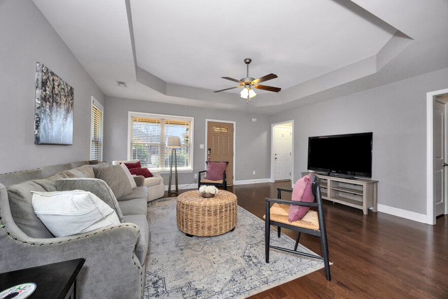 Building Photo - 314 Harbor Glen Dr SW