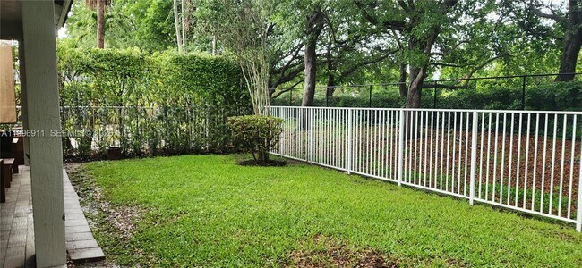 Building Photo - 3870 E Hibiscus St