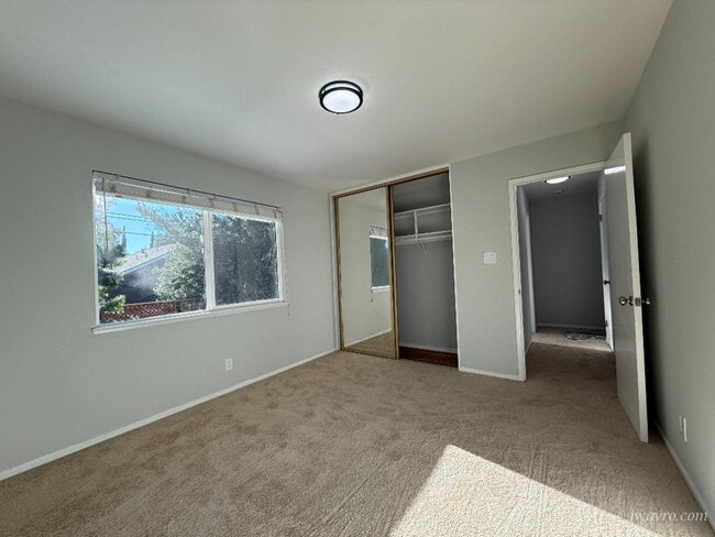 Building Photo - 282 Wheeler Ave