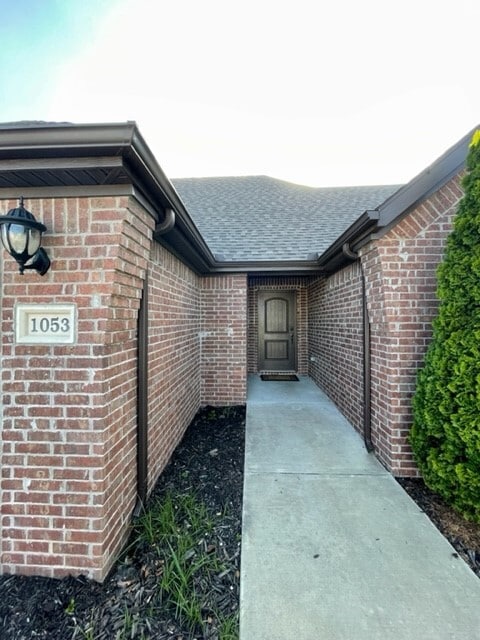 Building Photo - 1053 Tarah Knolls Cir