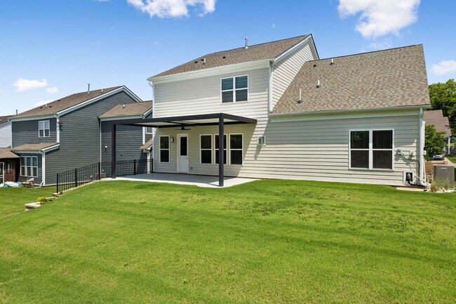 Building Photo - Available now in highly desirable Amelia Park! Beautifully maintained 5-bedroom, 3.5-bath home