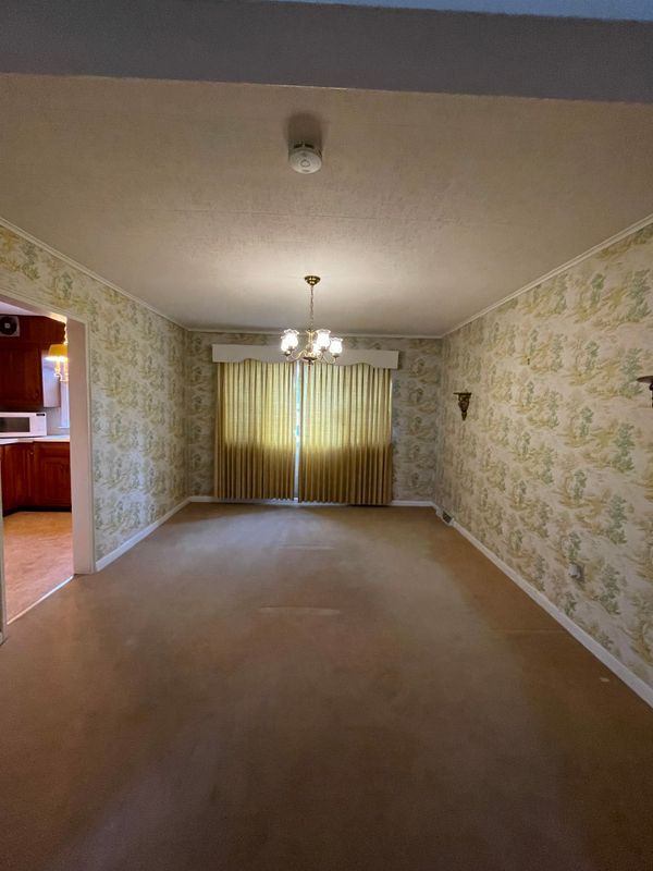 Building Photo - 435 Sycamore Rd