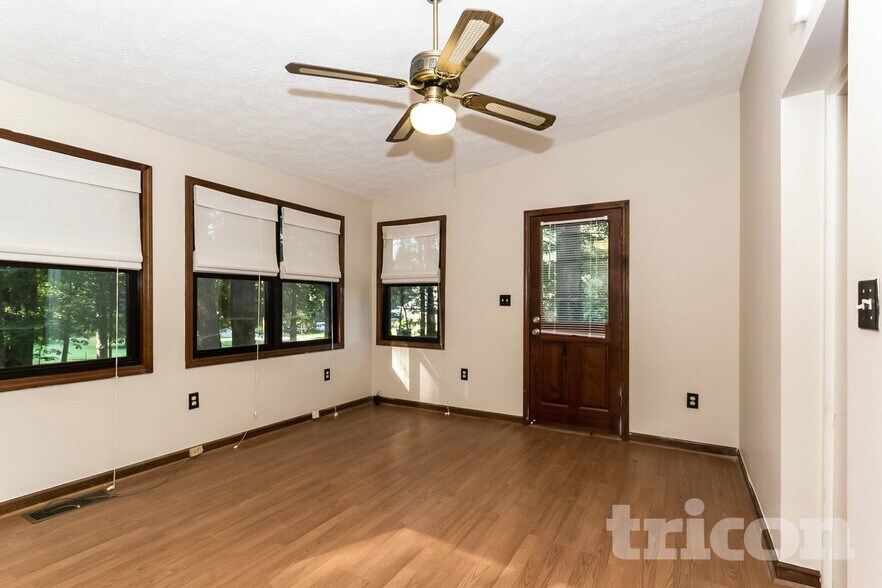Building Photo - 110 Belair Trail