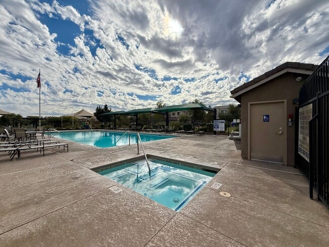 Building Photo - 4 BED, 2.5 BATH, 2 CAR-GARAGE, TWO-STORY, SINGLE FAMILY HOME FOR RENT w/ COMMUNITY POOL & SPA