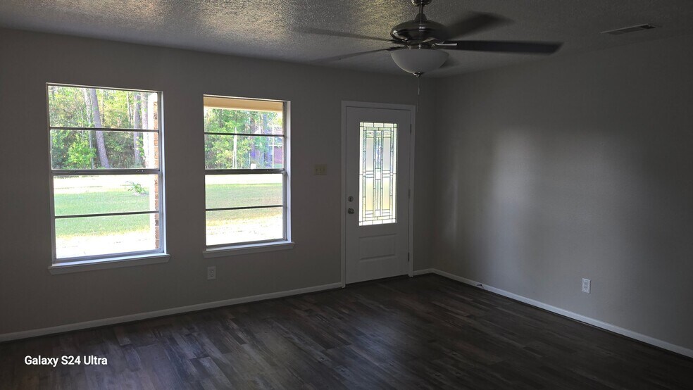 Building Photo - 22744 Keith Dr