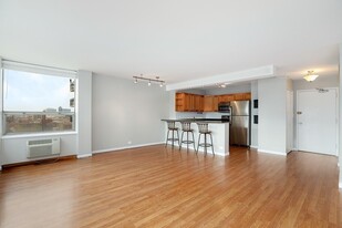 Building Photo - 1360 N Sandburg Ter