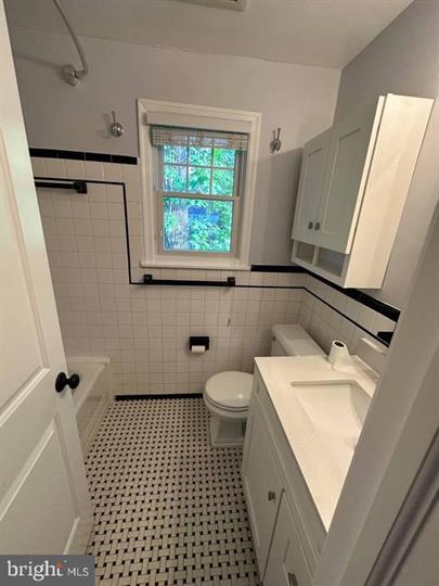 2nd Bathroom - 4822 16th St N