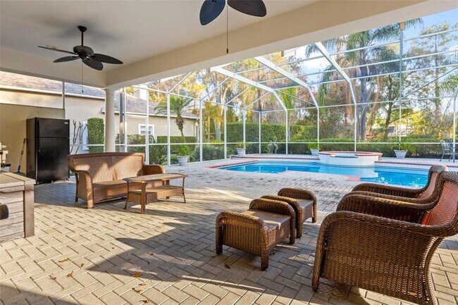 Building Photo - 6445 Renwick Cir