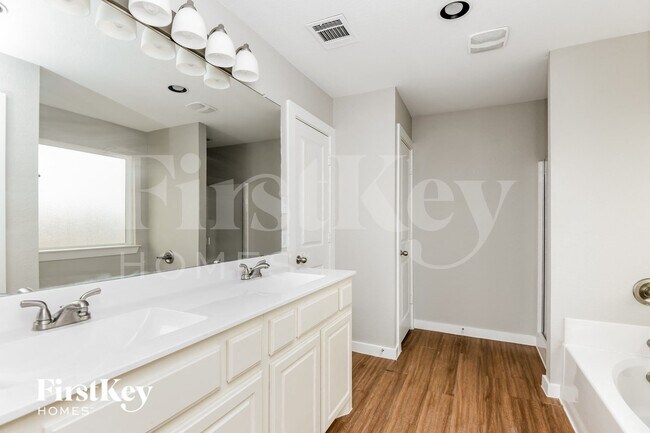 Building Photo - 3611 Rio Blanco Dr