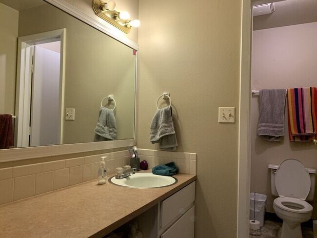 Building Photo - Great Condo in Midtown Fort Collins