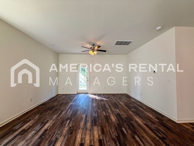 Building Photo - Coming Soon! Available to View NOW!!!
