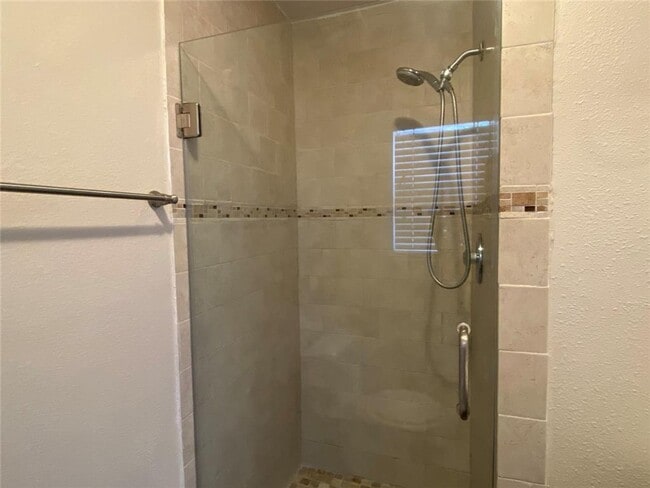 Building Photo - CUTE 3 BEDROOM, 2 BATHROOM HOME IN FISH VILLAGE. LARGE LIVING ARA WITH A SIZABLE KITCHEN, FORMAL ...