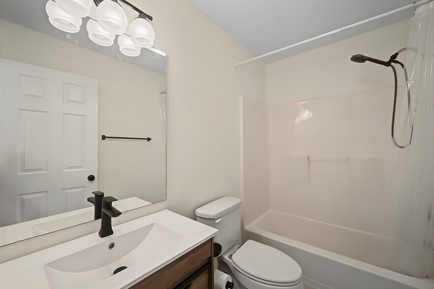 Building Photo - 3209 Quiet Way