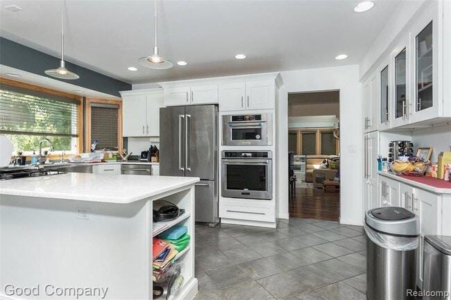 Building Photo - 30384 Castleford Ct