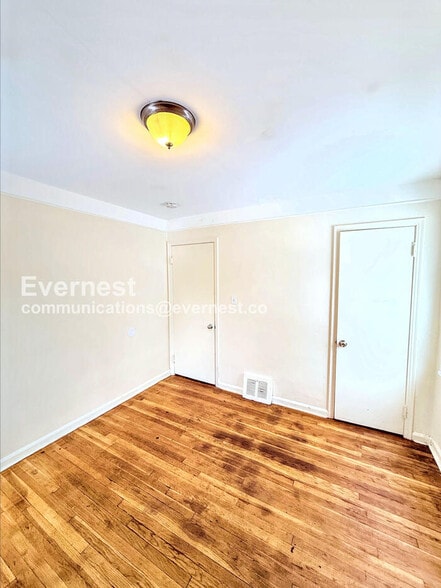 Building Photo - 19449 W Chicago