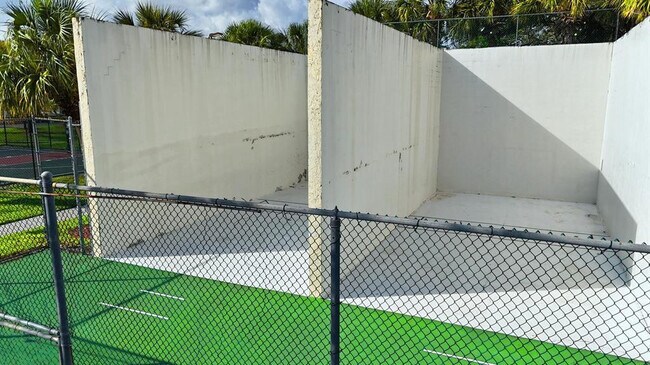 Building Photo - 9550 Islamorada Terrace