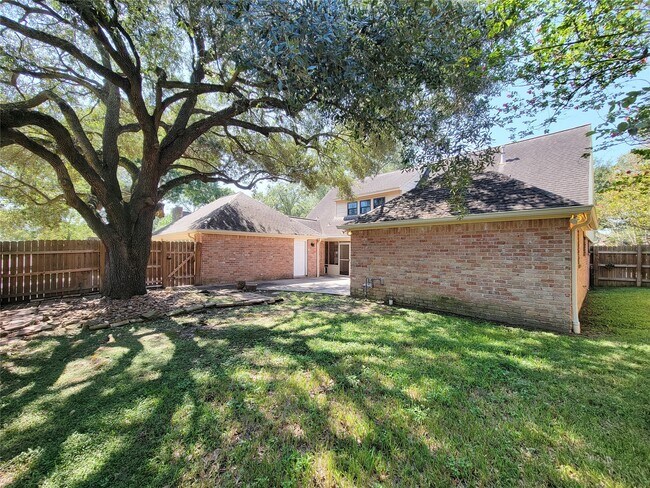 Building Photo - 20506 Laverton Dr