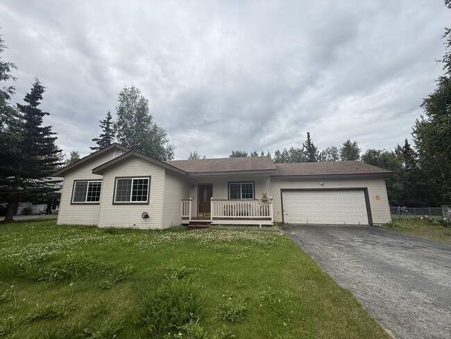 Primary Photo - 4470 E Birchwood Dr