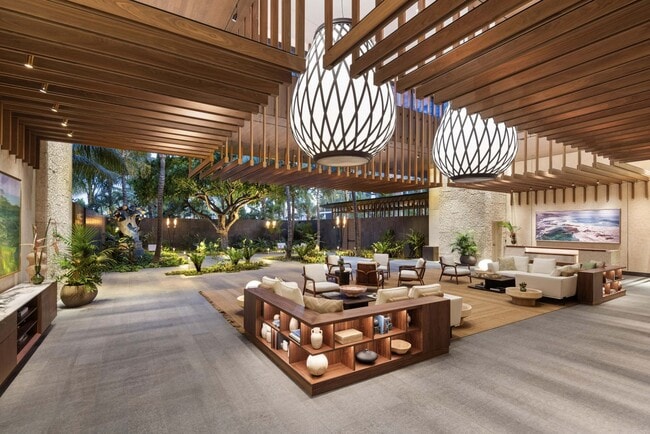 Building Photo - Luxury 1-Bedroom Kakaako Apartment