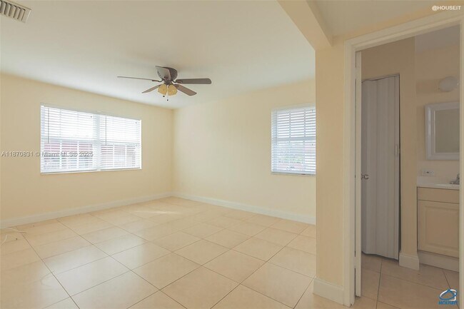 Building Photo - 9974 SW 88th St