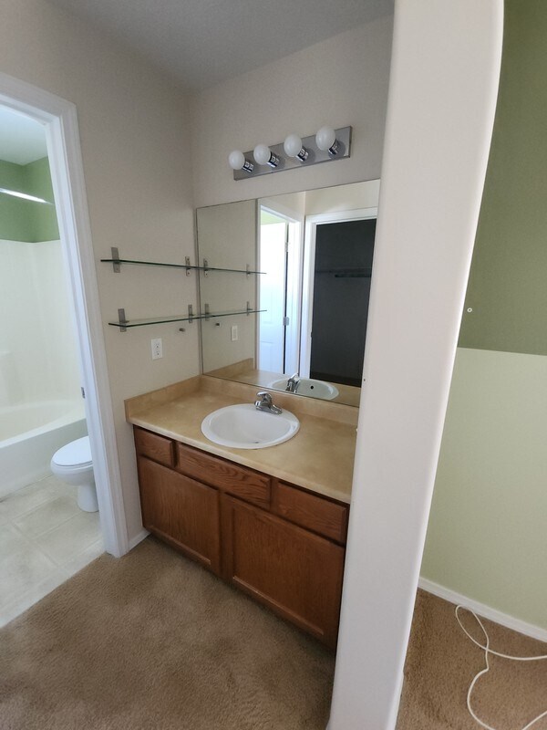 Building Photo - 209 Interlochen Ln