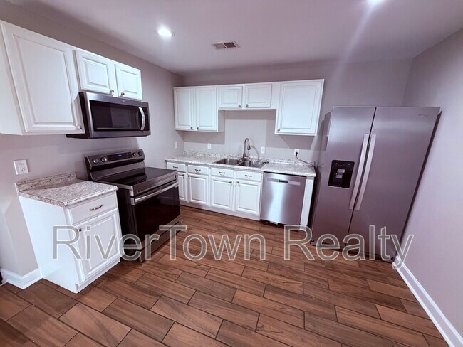 Building Photo - 485 Quinn Rd