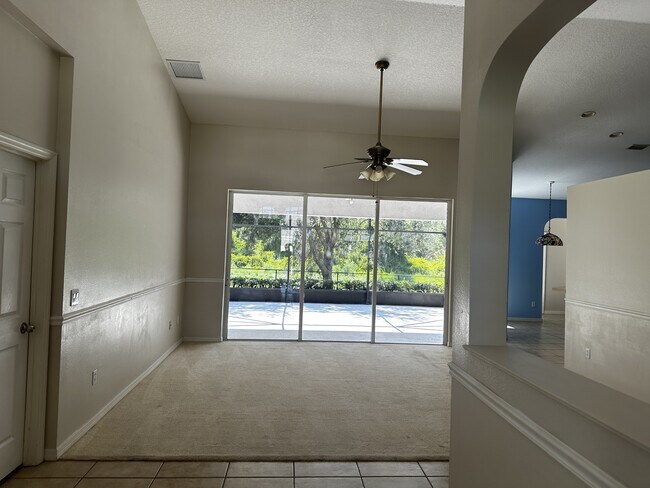 Building Photo - 5891 Trumpet St