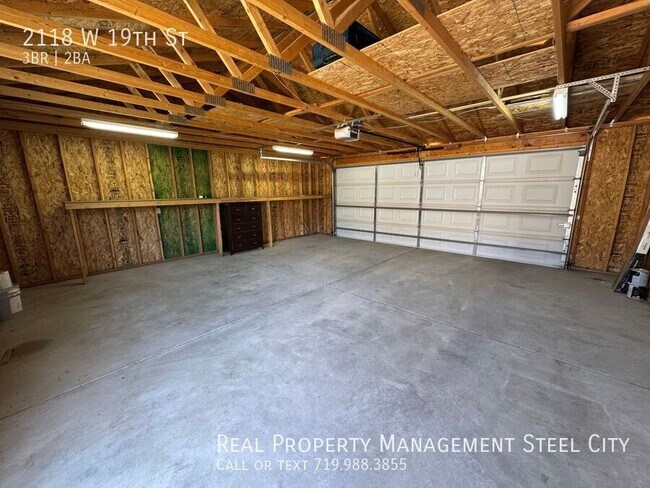 Building Photo - 2118 W 19th St