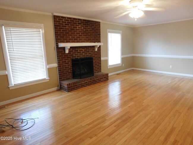 Building Photo - 3701 Lavenham Rd