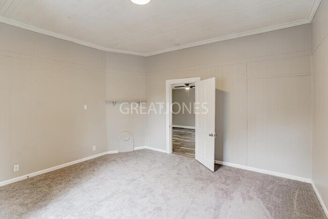 Building Photo - Charming 2 bedroom home in Anderson!