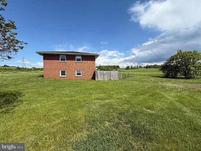 Building Photo - 4401 Tuscarora Rd