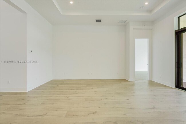 Building Photo - 9512 St Germain Dr