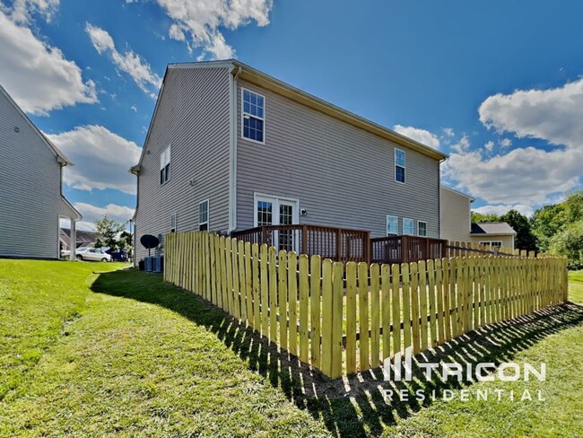 Building Photo - 6456 Fishing Pond Ct