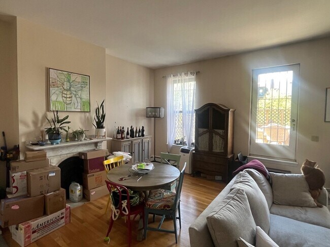 Building Photo - 533 Massachusetts Ave