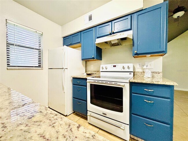 Building Photo - 12236 Fox Hound Ln