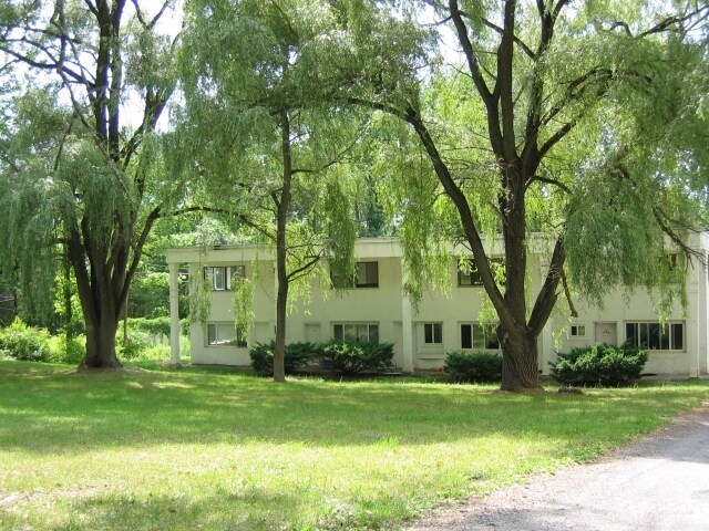 150 Granite - 138-150 Granite Rd