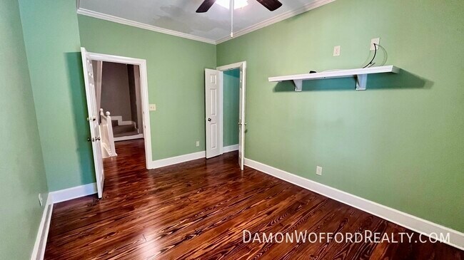 Building Photo - 1707 Pine St