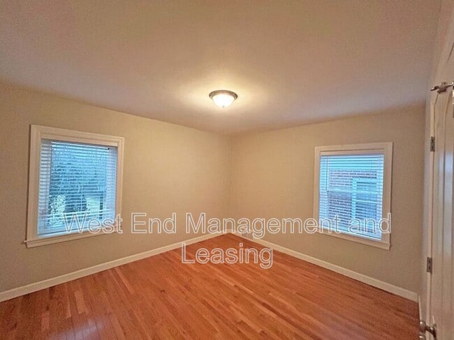 Building Photo - 1108 Collingwood Dr
