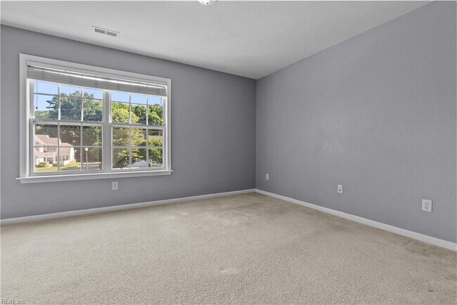 Building Photo - 13468 Whippingham Pkwy